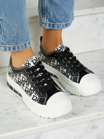 Sneakers Livia in Black and White with Platform