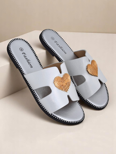 Royalfashion Women's Flat Sole Flip-Flops Heart Chic