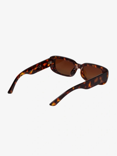 Royalfashion Vintage-style sunglasses