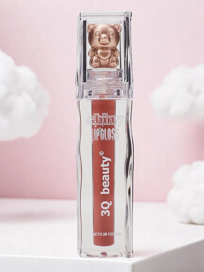 Lipstick in the color Fluffy RoseWood