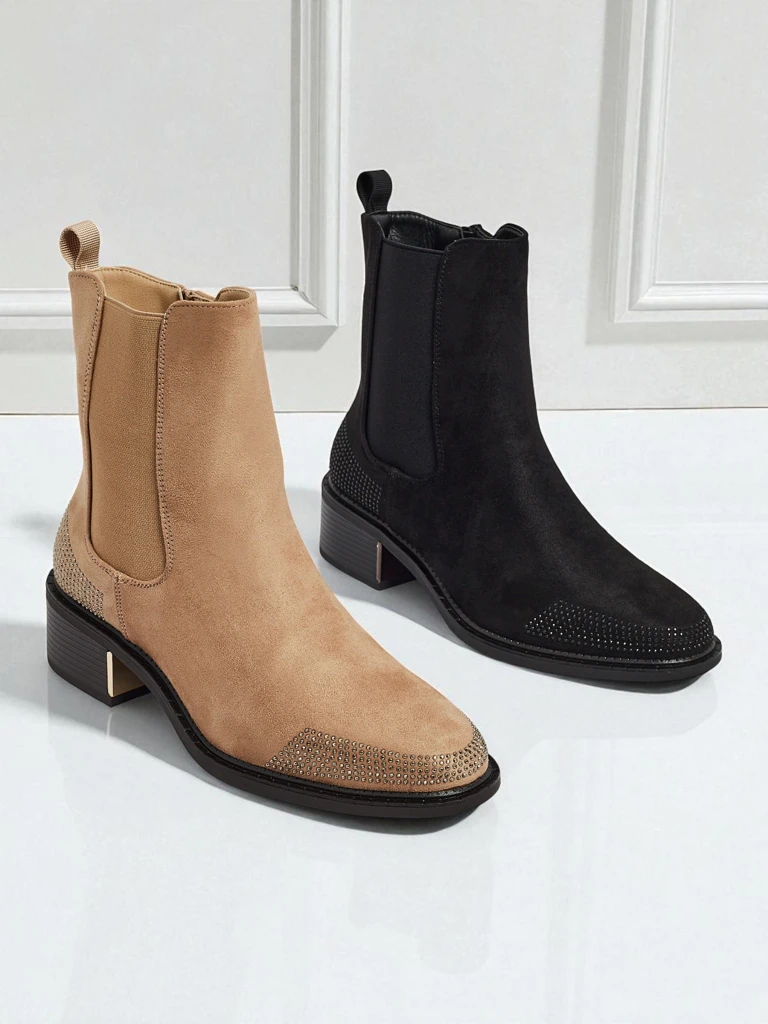 Naiste öko-замшnahast tsirkoonidega kaunistatud saapad TangleMist