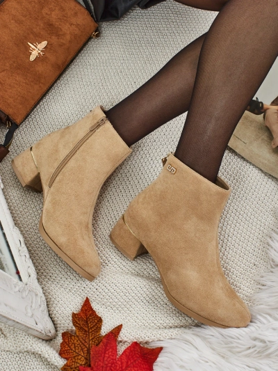 Naiste öko-seemisnahast saapad jämeda kontsaga Arshinea