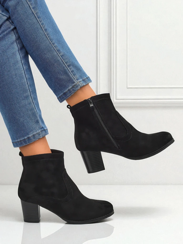 Naiste öko-seemisnahast kontsaga poolsaapad Crimson Echo