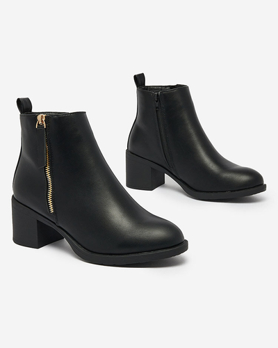 Royalfashion Mustad ökonahast naiste madalad stilettasaapad Rejerry