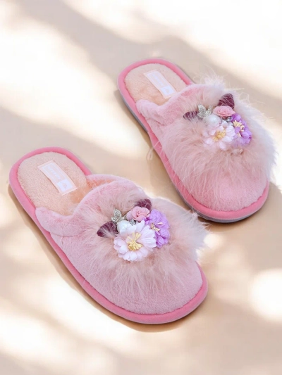 Royalfashion Women's fur slippers with flowers Ederra