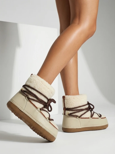 Naiste kasukaga saapad Uvella