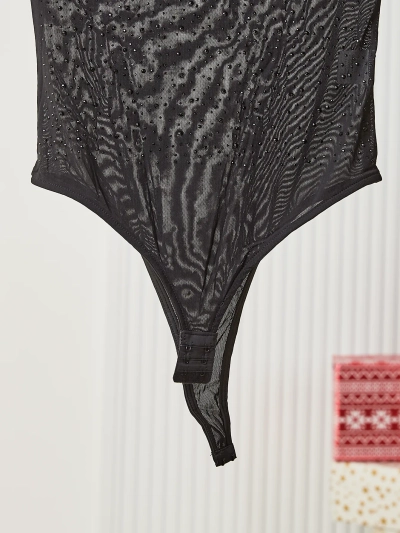 Royalfashion Svart kvinekropp med zircons