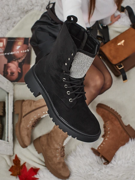 Öko-seemisnahast paeltega naiste saapad Ferlyne