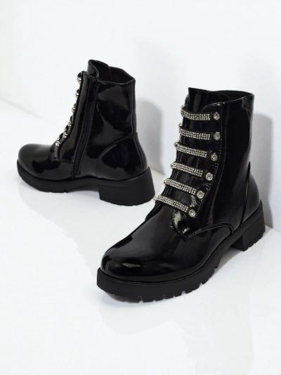 Lakitud paeltega naiste poolsaapad Fjorra