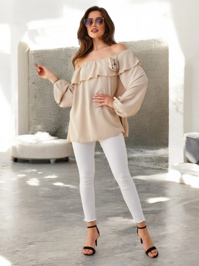 Royalfashion Naiste pluus a la Hispaania volangide ja lilledega