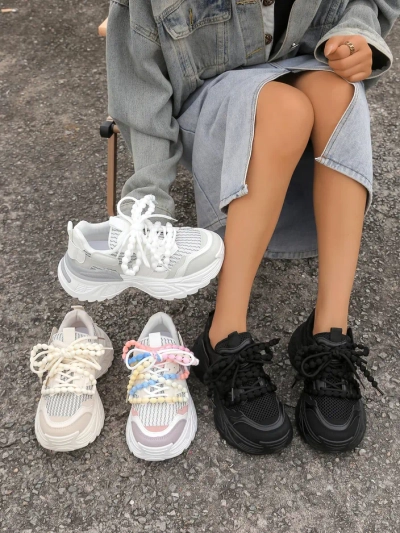 Royalfashion Naisten urheilukengät paksummalla pohjalla Loness