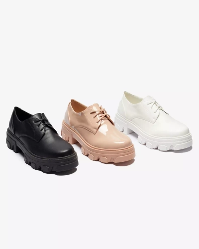 Valged naiste poolsaapad Delgor- Jalatsid