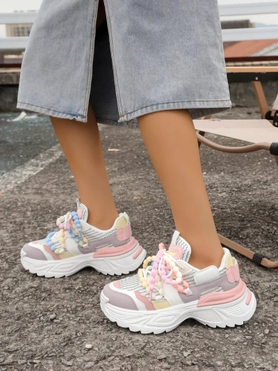 Royalfashion Naisten urheilukengät paksummalla pohjalla Loness