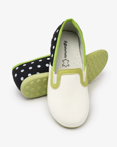 Valged tüdrukute ökonahast poolsaapad Rellme- Footwear