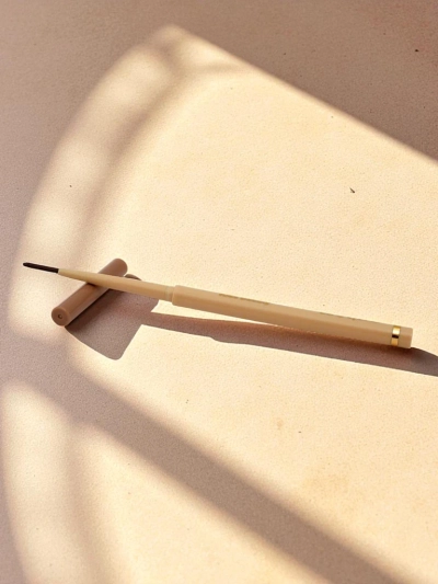 Waterproof eye pencil