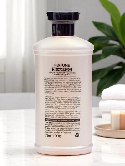 Professional collagen hair shampoo – Intensive hydration and smoothing of hair