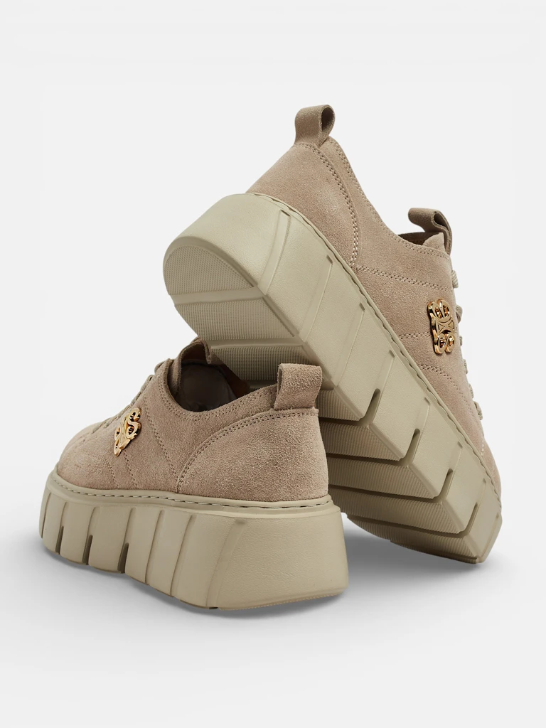 Naiste naturaalsest nahast sportlikud tossud Renos