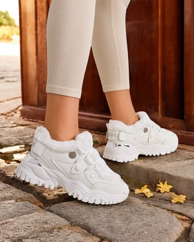 Royalfashion Women's Fur-Lined Sneakers Poriomo