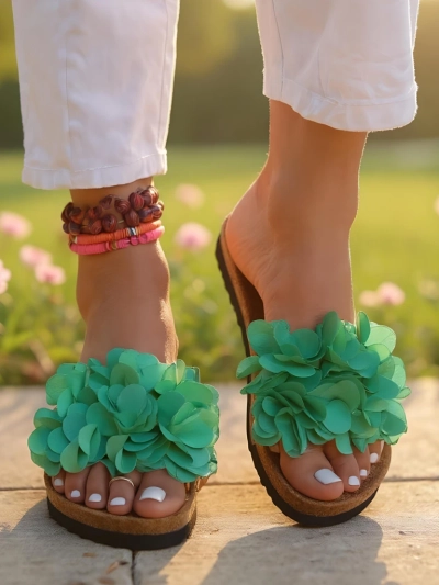 Royalfashion Женские шлепанцы с цветочками Flora Soft