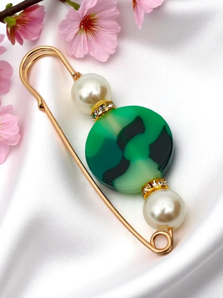 Decorative women's brooch with a circle and pearls Pearl Circle