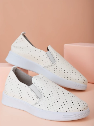 Женские перфорированные кроссовки Royalfashion Musio