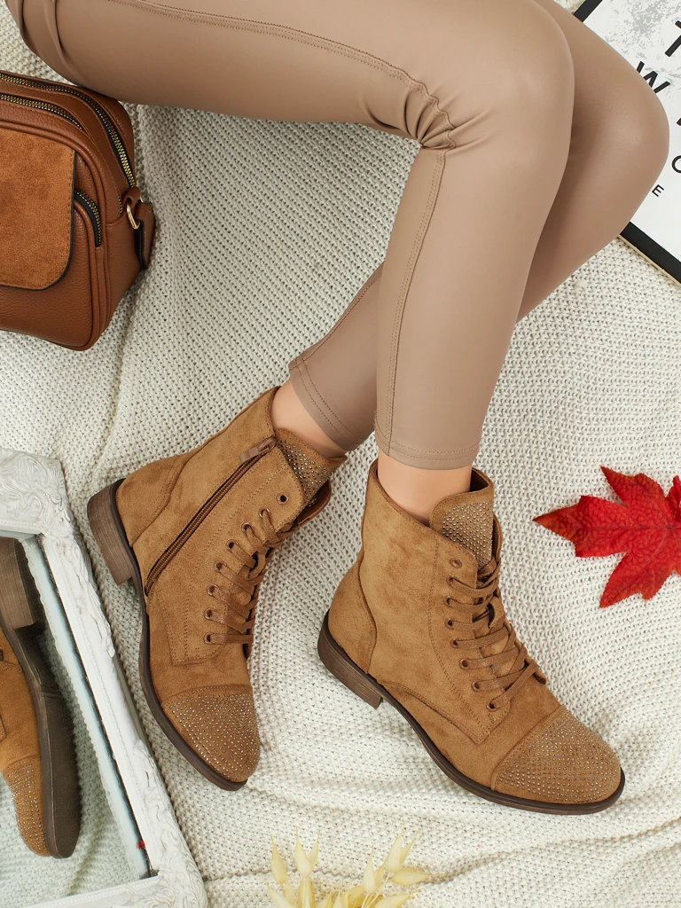 Женские ботинки Marvelli из эко-замши на шнуровке с цирконами