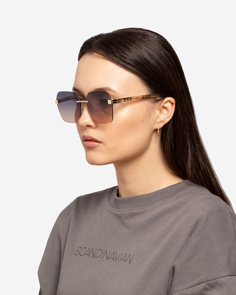 Royalfashion ruudukujulised päikeseprillid