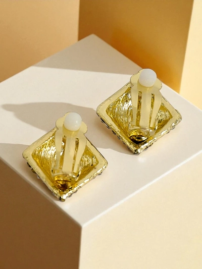 Royalfashion Naiste tsirkoonidega klõpskõrvarõngad