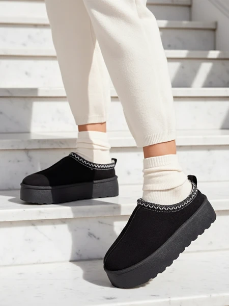 Royalfashion Naiste Zommy lühikesed saapad a'la lumesaapad