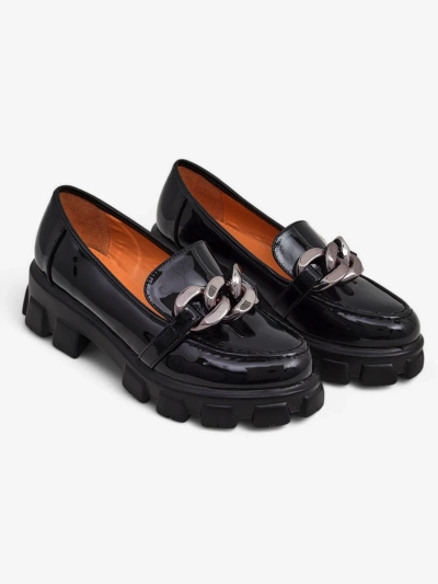Women's Hera Nero loafers made of patent eco-leather with a chain, spring