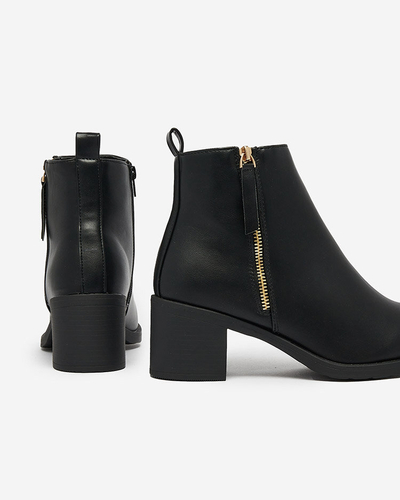 Royalfashion Mustad ökonahast naiste madalad stilettasaapad Rejerry