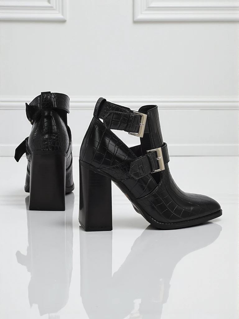 Embossed women's ankle boots on a block heel Burnt Halo