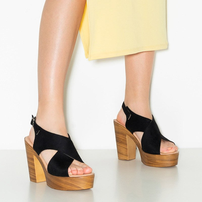 Mustad naiste sandaalid kõrgel postil Inga - Jalatsid