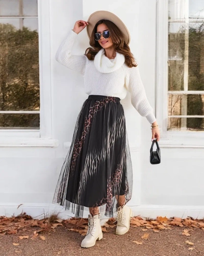Royalfashion Patterned women's midi skirt with tulle