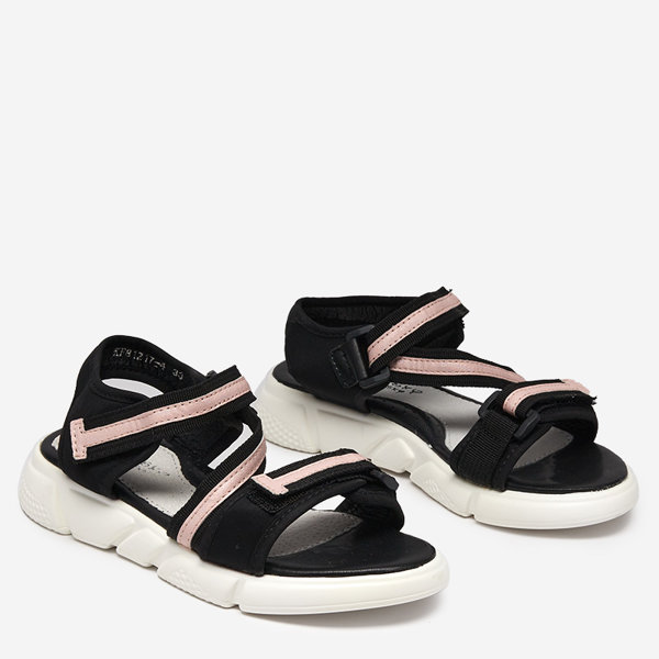 Mustad ja roosad laste sandaalid, mis on kinnitatud Velcro Modis - Shoes