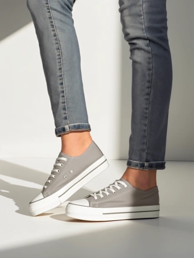 Royalfashion Женские кроссовки Timier