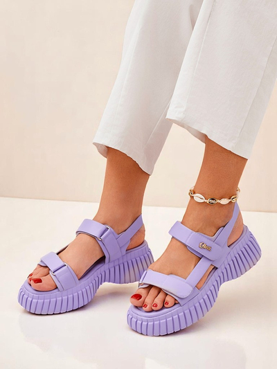 Royalfashion Naiste sandaalid paksemal tallal Hortez