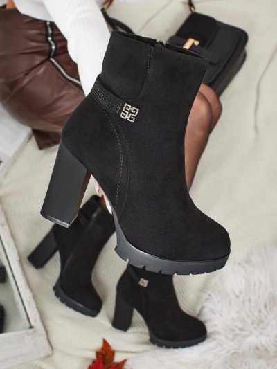 Naiste öko-seemisnahast poolsaapad Zavrina