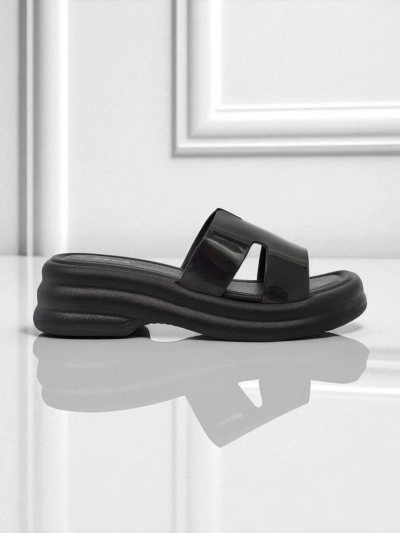 Royalfashion Женские шлепанцы на толстой подошве Nova Gloss