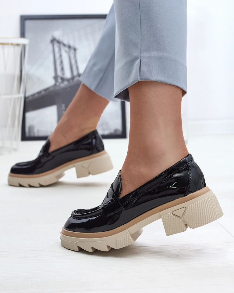 Черные женские мокасины из лакированной экокожи Sepop- Footwear