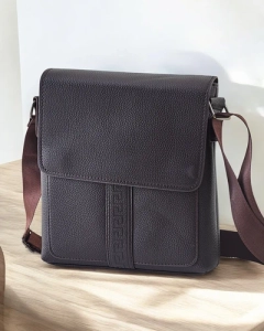 Dark brown || brown