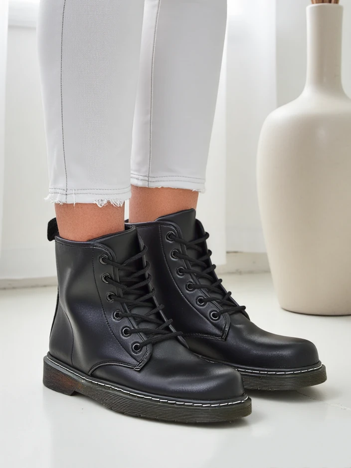 Royalfashion Women's Boots Frioze