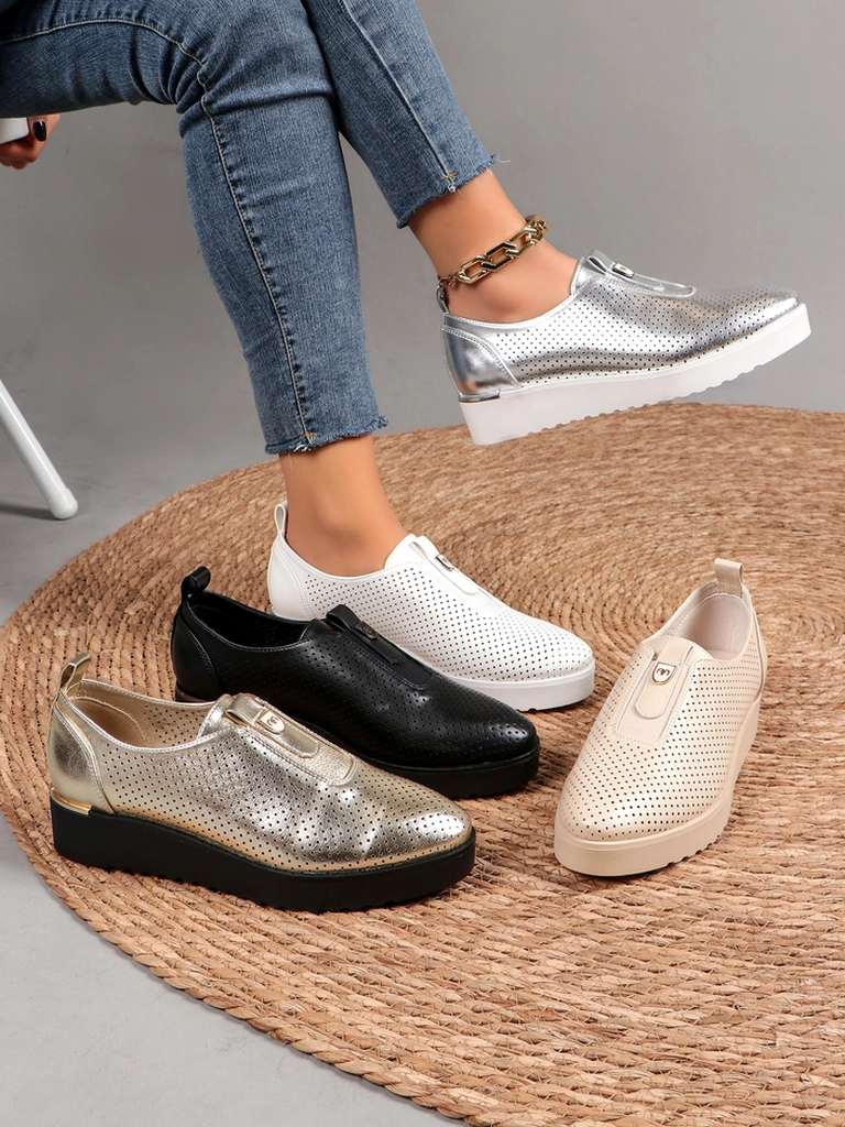 Royalfashion Slip-on naiste perforatsiooni kingad Goffies