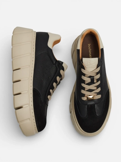 Naiste naturaalsest nahast sportlikud tossud Taures