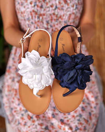 Naiste mustad sandaalid lillega Nerikala - Jalatsid