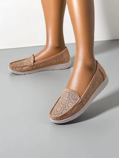 Royalfashion Perforated women's moccasins Besset
