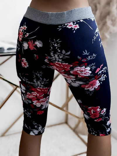 Patterned 3/4 women's shorts in navy blue and red color. PLUS SIZE - Clothing