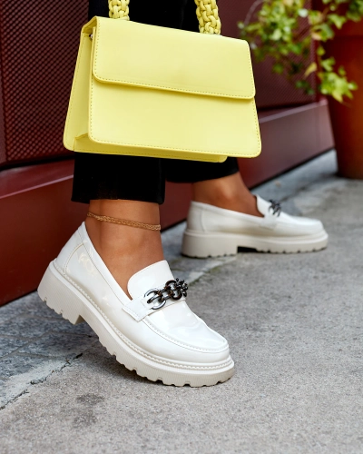 Women's lacquered moccasins in cream color Adolos- Footwear