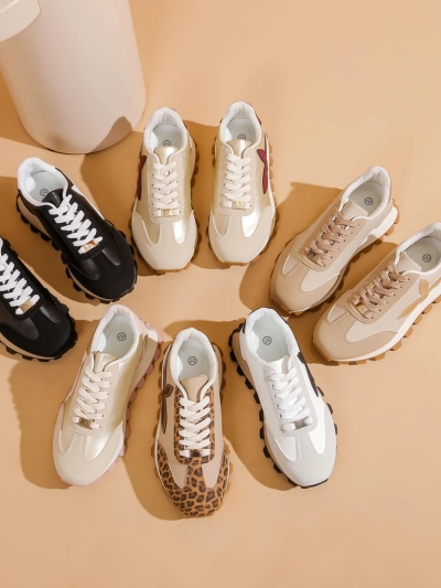 Женские спортивные кроссовки Royalfashion на толстой подошве Aloqa