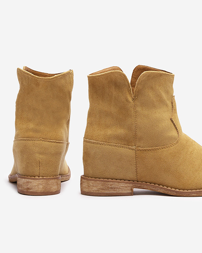 Kowbojki na krytym koturnie w kolorze camel Bluestone - Obuwie